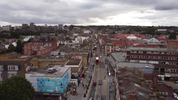 Drone Flight Putney High Street Cityscape Cloudy Sky — Vídeo de Stock