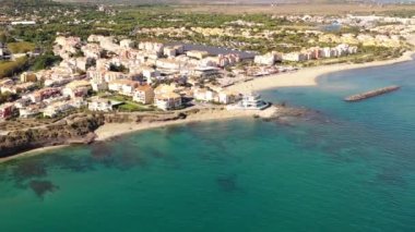Plagette des falaises at Cap d 'Agde, Herault, Occitanie, Fransa