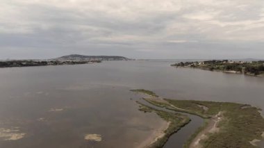 Etang de Thau üzerinden, Poussan 'da, Occitanie, Fransa' da