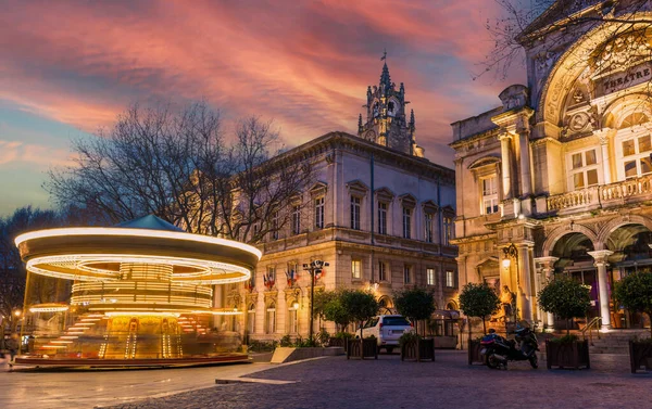 Kväll Avignon Provence Frankrike Place Horloge Och Dess Karusell — Stockfoto