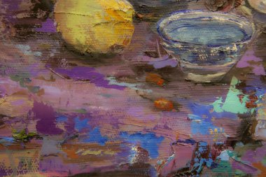 Bir Gürcü sürahisi, bir oryantal vazo, bir çaydanlık, meyve ve renk beneklerini uyumlu bir şekilde tamamlayan resimli natürmort bir yaşam..