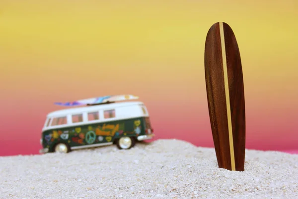 Surfboard Στο Tropical Beach Shallow Dof — Φωτογραφία Αρχείου