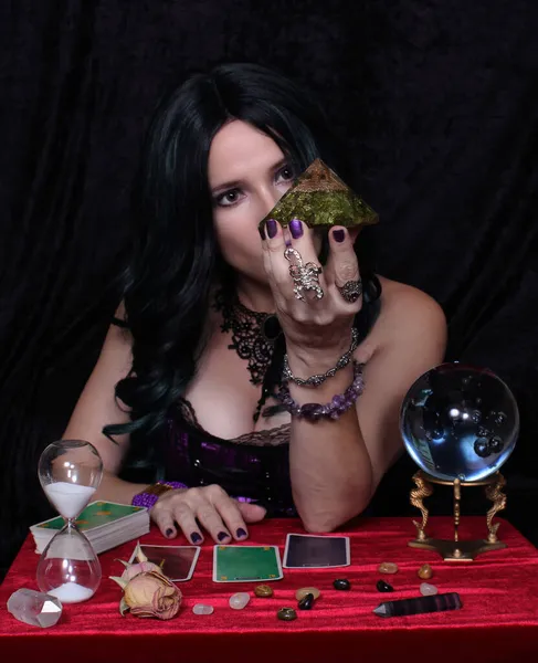 Female Psychic Crystal Ball Tarot Cards Shallow Dof — Stock Photo, Image