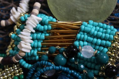 Mücevher ve Balıkçılık Ağı ile Denizkızı Moda
