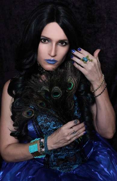 Woman Blue Corset Dress Green Black Hair Peacock Feathers — Stock Photo, Image