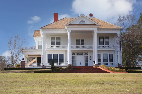 Maison Maître Antebellum Historique Avec Ciel Bleu — Photo