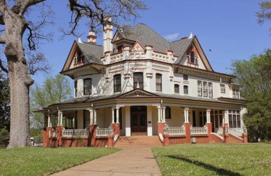 Kırsal Küçük Kasaba Viktorya Malikanesi 'ndeki Tarihi Ev