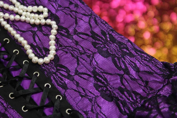Dessous Und Perlen Hintergrund Lila Und Schwarz Spitze Mit Rosa — Stockfoto