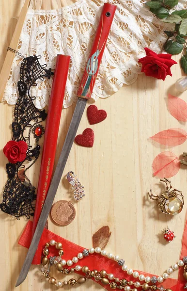 Ventilador Encaje Vintage Espada Corte Flores Antiguas Japón Con Joyas — Foto de Stock