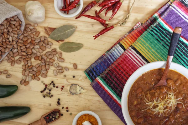 Ciotola Peperoncino Con Fagioli Pinto Tavola Con Peperoni Spezie Fagioli — Foto Stock