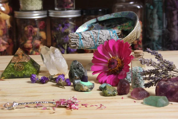 Dried Flowers Crystal Chakra Stones Meditation Altar Shallow Dof — Foto Stock