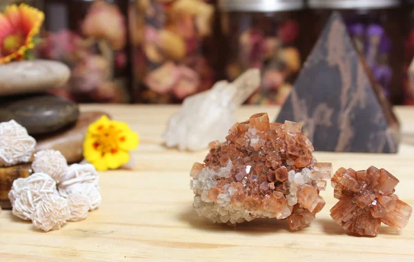 Incense Cones Desert Rose Rocks Meditation Table Aragonite Crystal — Stock Photo, Image