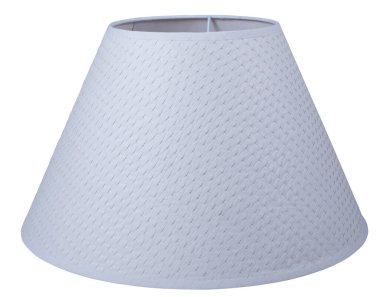 Klasik İmparatorluk konisi çanı, beyaz koni şeklindeki, dokunmuş abajur, beyaz arka planda, yakın çekim izole edilmiş. 