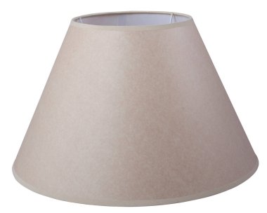 Klasik İmparatorluk konisi çanının şeklindeki kağıt, beyaz arka planda koni şeklinde ince bir abajur, yakın çekim izole edilmiş. 