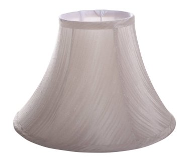 Klasik kesim köşeli delüks çan şekilli bej rengi kahverengi konik abajur beyaz arka planda izole edilmiş yakın çekim. 