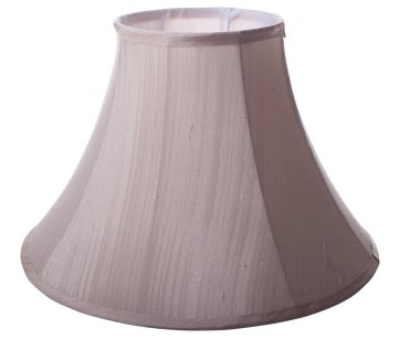 Klasik kesim köşeli delüks çan şekilli bej rengi kahverengi konik abajur beyaz arka planda izole edilmiş yakın çekim. 