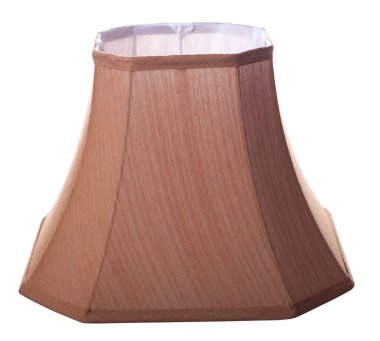 Beyaz bir arka planda kahverengi, klasik, delüks, çan şeklinde, konik bir abajur görüntüsü var.