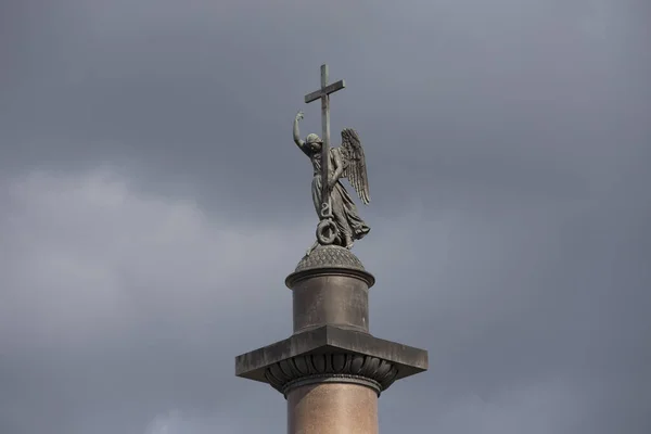 Saint Petersburg Russia 2021 Alexander Column Depicting Sculpture Angel Raised — Stock Photo, Image