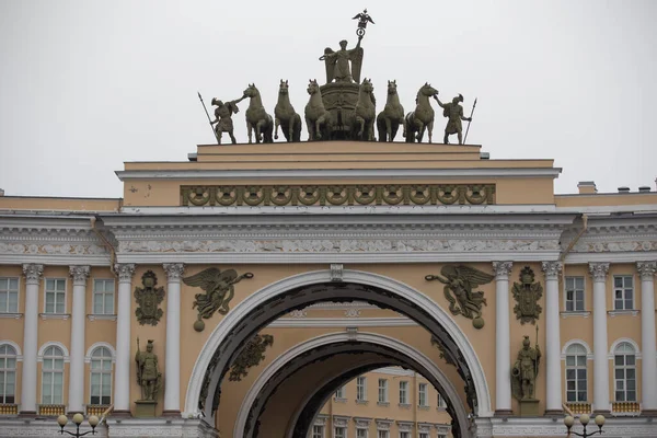 Sankt Petersburg Russland 2021 Wagen Des Ruhmes Auf Dem Triumphbogen — Stockfoto