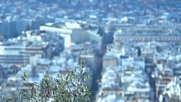摄像机的向上移动揭示了雅典 希腊雅典卫城在雾蒙蒙的气氛中的一天 — 图库视频影像