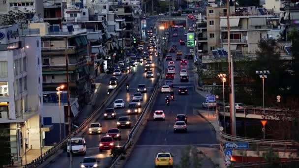 Aten Grekland April 2022 Bilar Som Kör Motorväg Staden Skymningen — Stockvideo