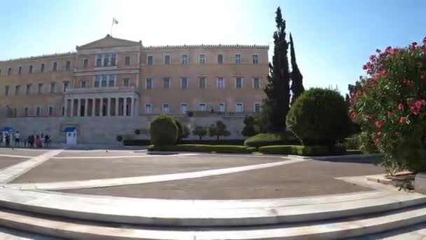 Athens Greece July 2022 Parallel Movement Camera Building Greek Parliament — Video