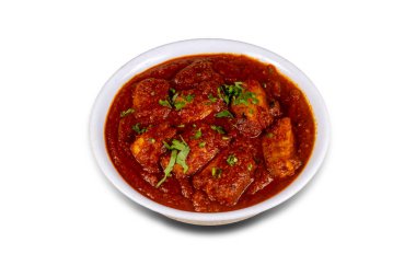 Baharatlı kırmızı mushi, mori veya köpek balığı körisi. Goan stili mushi, mori veya köpekbalığı vindaloo. Tereyağlı Mushi, Mori ya da köpekbalığı Makhani körili, acı ve baharatlı sos tabağı Dhaba Punjab, Hindistan. Kuzey Hindistan vejetaryen olmayan mutfağı Garam Masala.