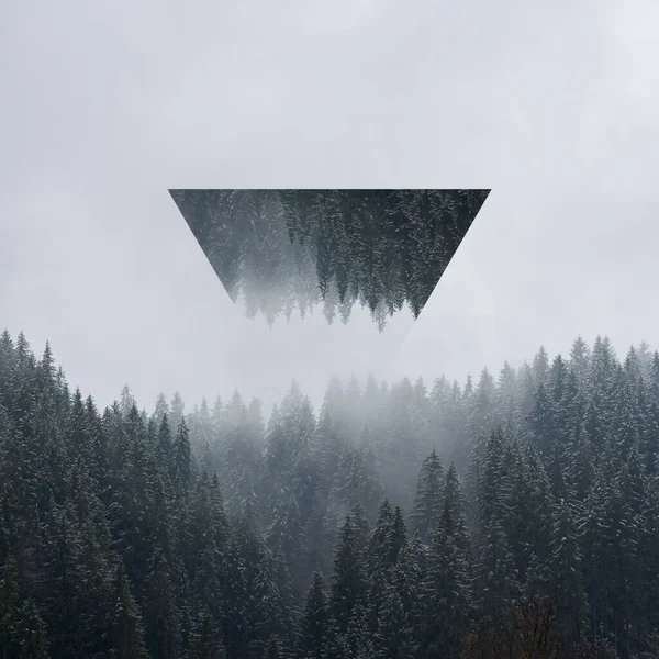 Abstrakcyjne Geometryczne Tło Nieba Wielokątami Górami Chmurami Wielokątne Zachmurzone Tło — Zdjęcie stockowe