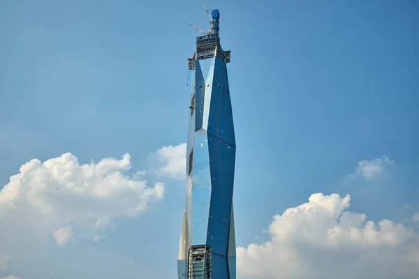 Vista Angolo Basso Merdeka Pnb118 Costruzione Contro Cielo Durante Giorno — Foto Stock