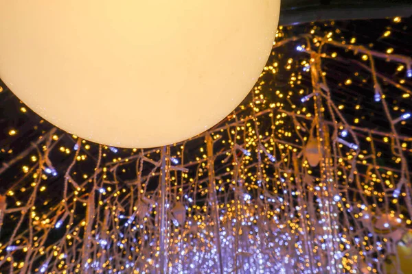 Niewyraźne Tło Bokeh Stworzone Przez Lampki Świąteczne Okazji Nowego Roku — Zdjęcie stockowe
