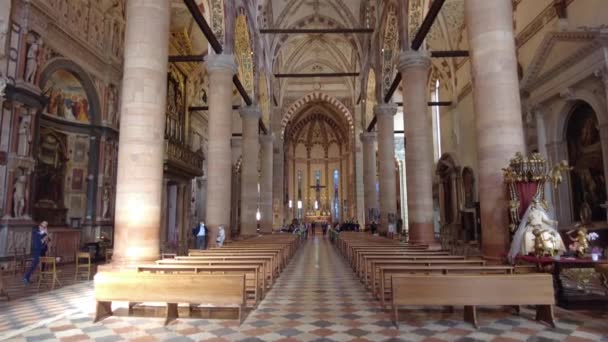 Interieur Overzicht Van Basiliek Van Santa Anastasia Verona Met Versierde — Stockvideo