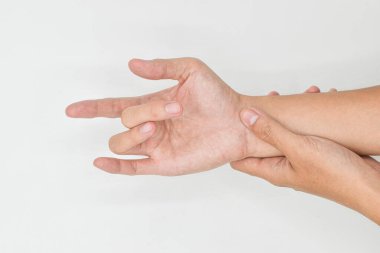Asyalı genç adamda esnek tendon ağrısı. Esnek tendonit kavramı. Tendonlar yaralanması.