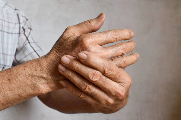 Азиатский Пожилой Человек Пальцы Руки Концепция Боли Руке Артрита Проблем — стоковое фото
