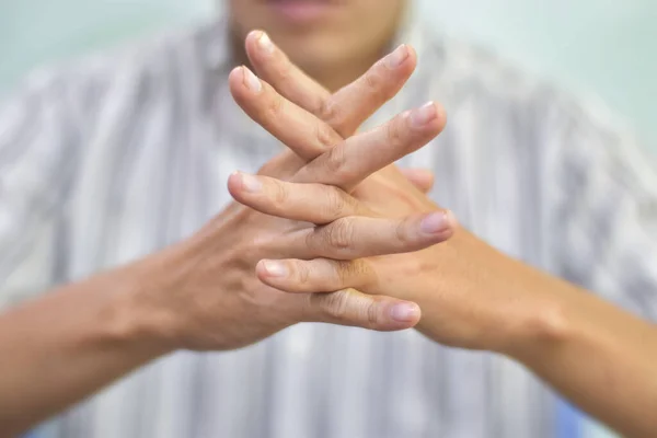 Asiatisk Mann Hånden Konsepsjon Revmatoid Artritt Osteoartritt Eller Leddsmerter – stockfoto