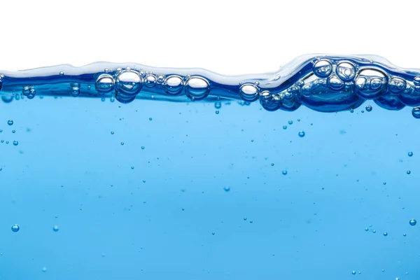 Kleine Belletjes Boven Het Wateroppervlak Schone Blauwe Lucht Witte Achtergrond — Stockfoto