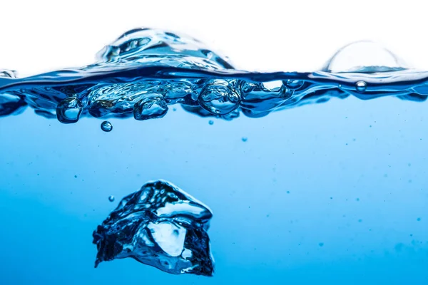Primer Plano Superficie Del Agua Con Burbujas Azules Limpias Puras — Foto de Stock