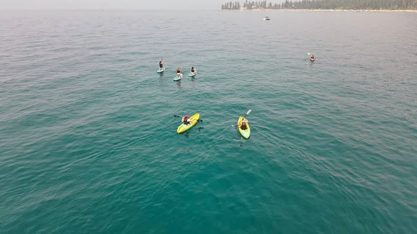 Paddle Boarding Lago Tahoe Foto Alta Calidad — Foto de Stock