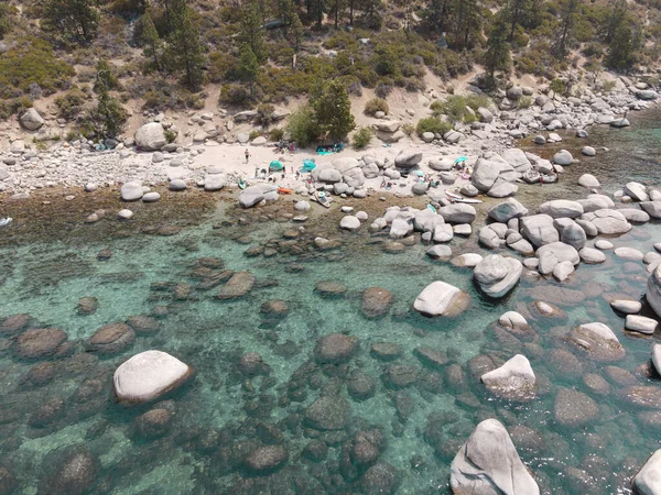 Crystal Clear Lake Tahoe Rocky Shoreline Foto Alta Qualidade — Fotografia de Stock