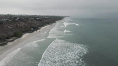 Carlsbad California 'nın insansız hava aracı görüntüsü 4K. Yüksek kalite 4k görüntü