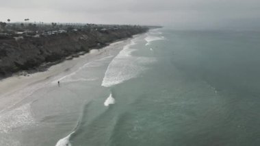 Carlsbad California 'nın insansız hava aracı görüntüsü 4K. Yüksek kalite 4k görüntü