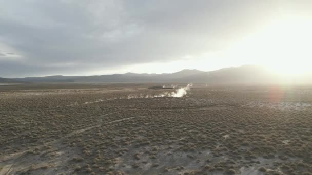 Sorgenti Termali Vulcaniche Naturali Sul Deserto Filmati Alta Qualità — Video Stock