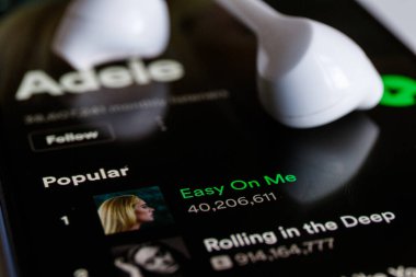 Pop müzik sanatçısı Adele yeni single 