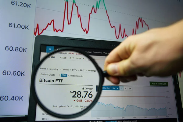 Első Bitcoin Etf Piacon Bitcoin Etf Utánozza Digitális Valuta Árát — Stock Fotó