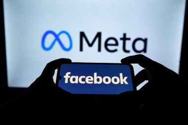 Facebook şirketin adını Meta olarak değiştirir. Meta bir sosyal teknoloji şirketi.