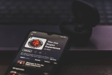 Joe Rogan podcast 'i Spotify' da. Joe Rogan Experience, Amerikalı komedyen Joe Rogan 'ın sunduğu bir podcast.
