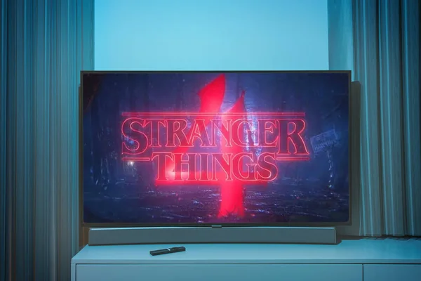 Stranger Thins Staffel Serie Auf Großer Leinwand Fremde Dinge Die — Stockfoto