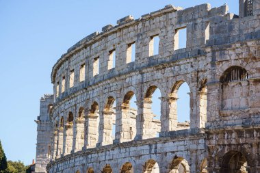 Pula, Hırvatistan - 13 Eylül 2022: Pula Hırvatistan 'ın Istria bölgesinde bulunan ve Pula Arena ile tanınan bir şehirdir. Yüksek kalite fotoğraf
