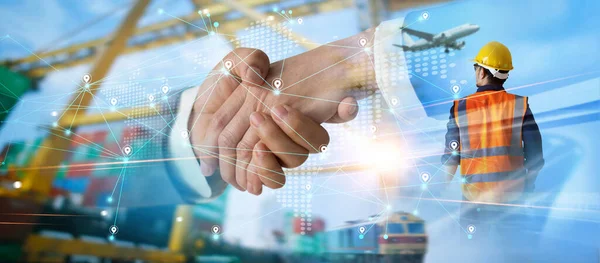 Logística Inteligente Transporte Handshake Para Sucesso Negócio Investimento Trabalho Equipe — Fotografia de Stock