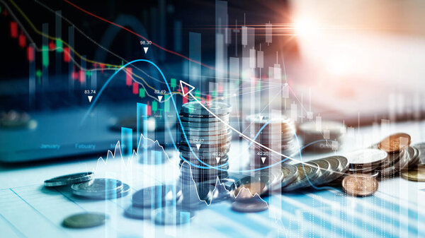 Финансовый бизнес инвестиционная концепция, стопка монет с фондовым рынком и форекс торговый график роста, финансовый инвестор, экономика, график и данные, Cryptocurrency digital.