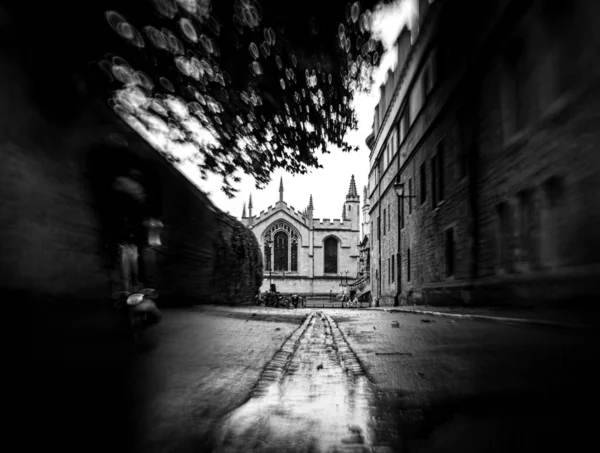 Oxford şehrinin eski tarz görüntüsü, İngiltere 'nin orta güney kesiminde bir şehir.